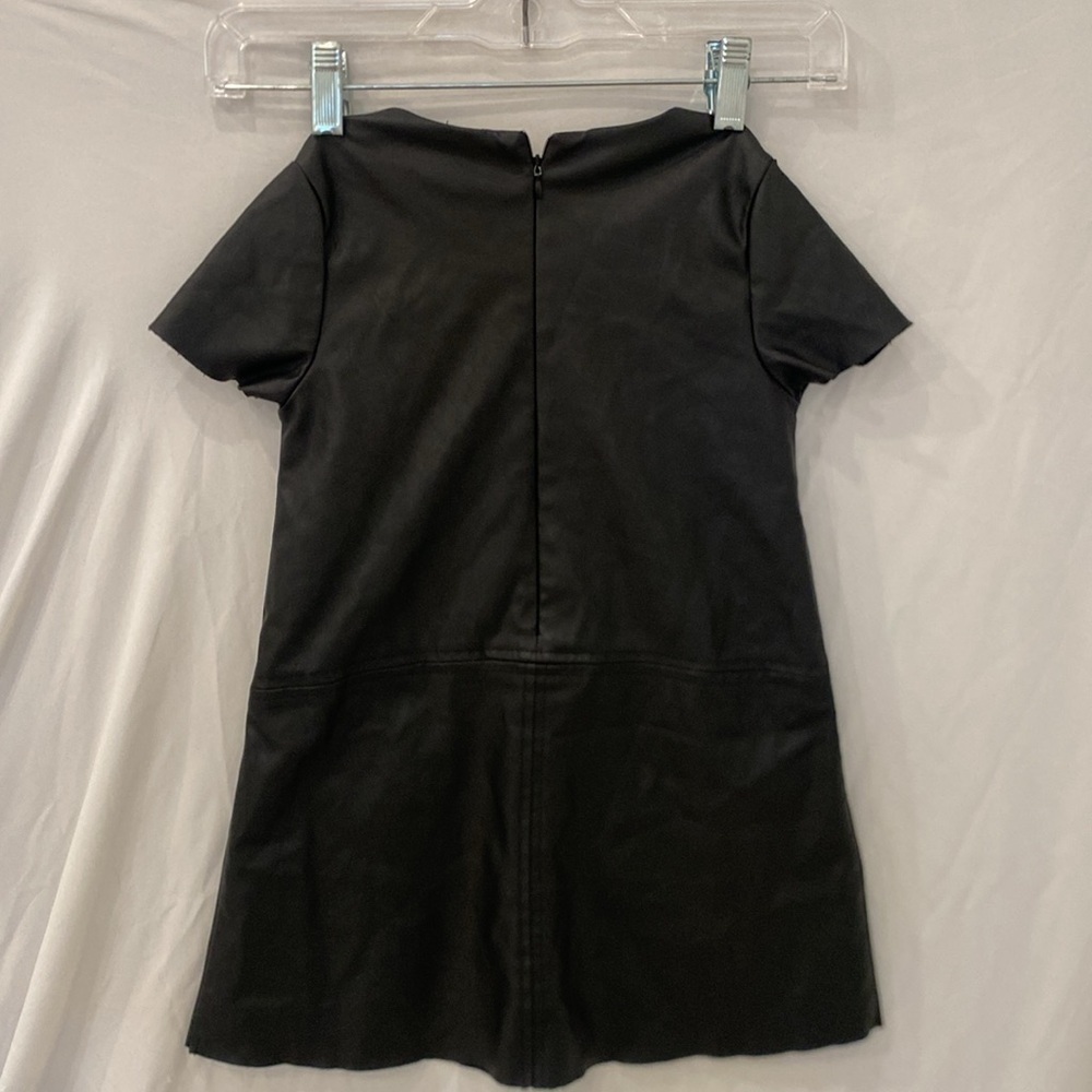 Zara kids faux leather (pleather) very soft shirt dress with pockets sz 6 - Picture 5 of 6